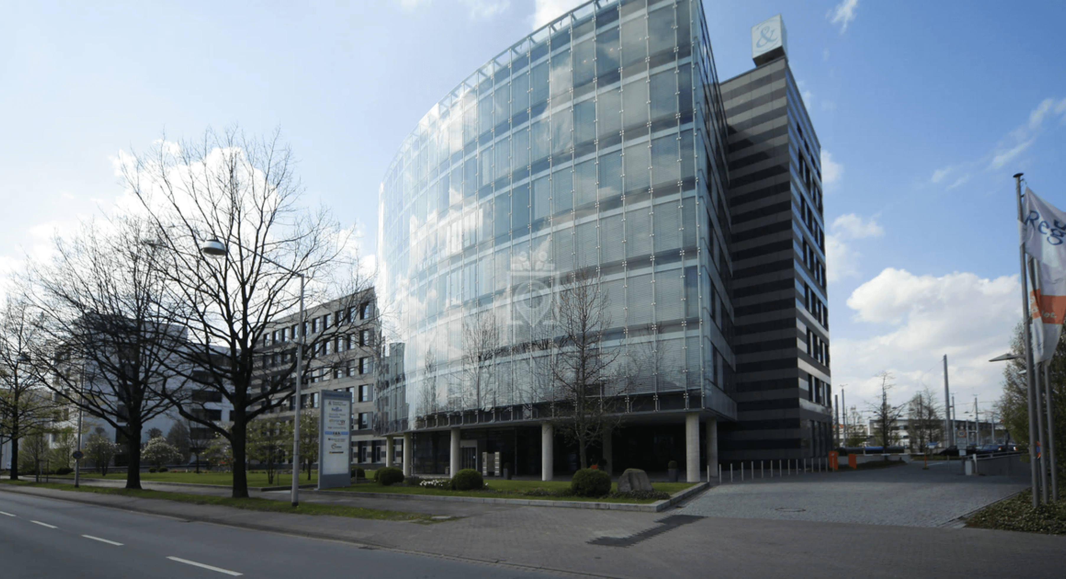 PASTEURALLEE – BÜROGEBÄUDE